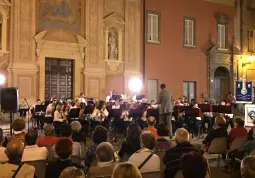 Giovedì 3 agosto alle ore 21 in piazza della Rossa 4° Concerto della Madonnina del Complesso Bandistico Castelletto Busca